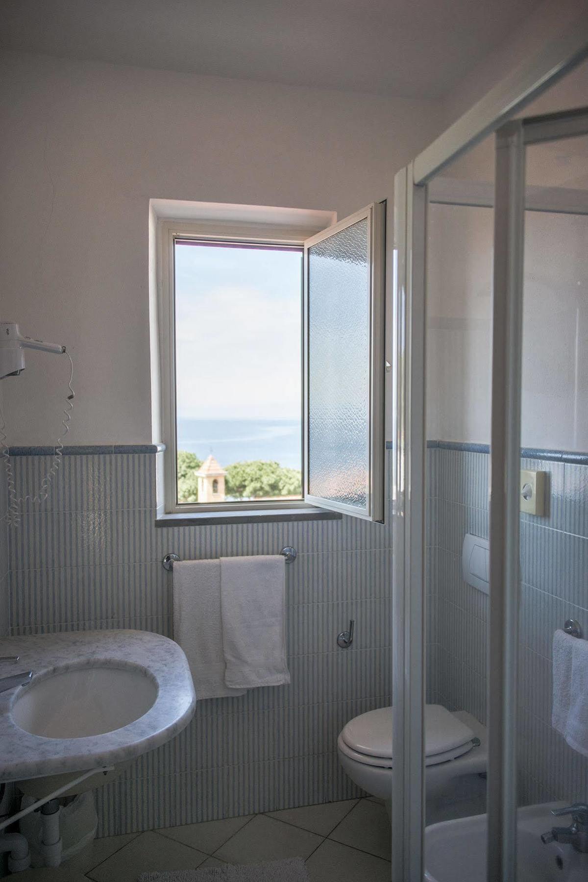 Hotel Il Perseo Chiessi Exteriör bild