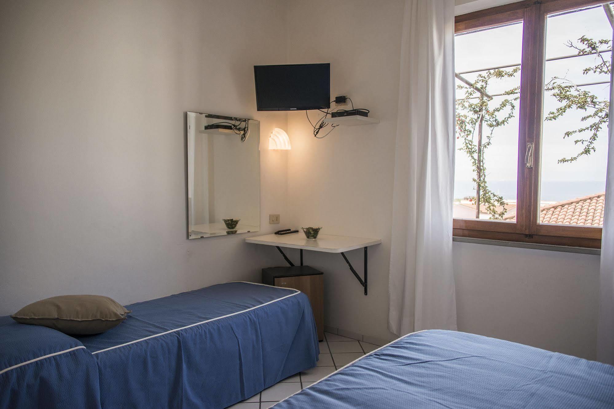 Hotel Il Perseo Chiessi Exteriör bild