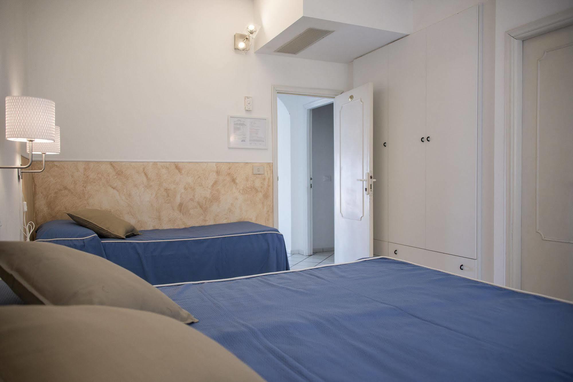 Hotel Il Perseo Chiessi Exteriör bild