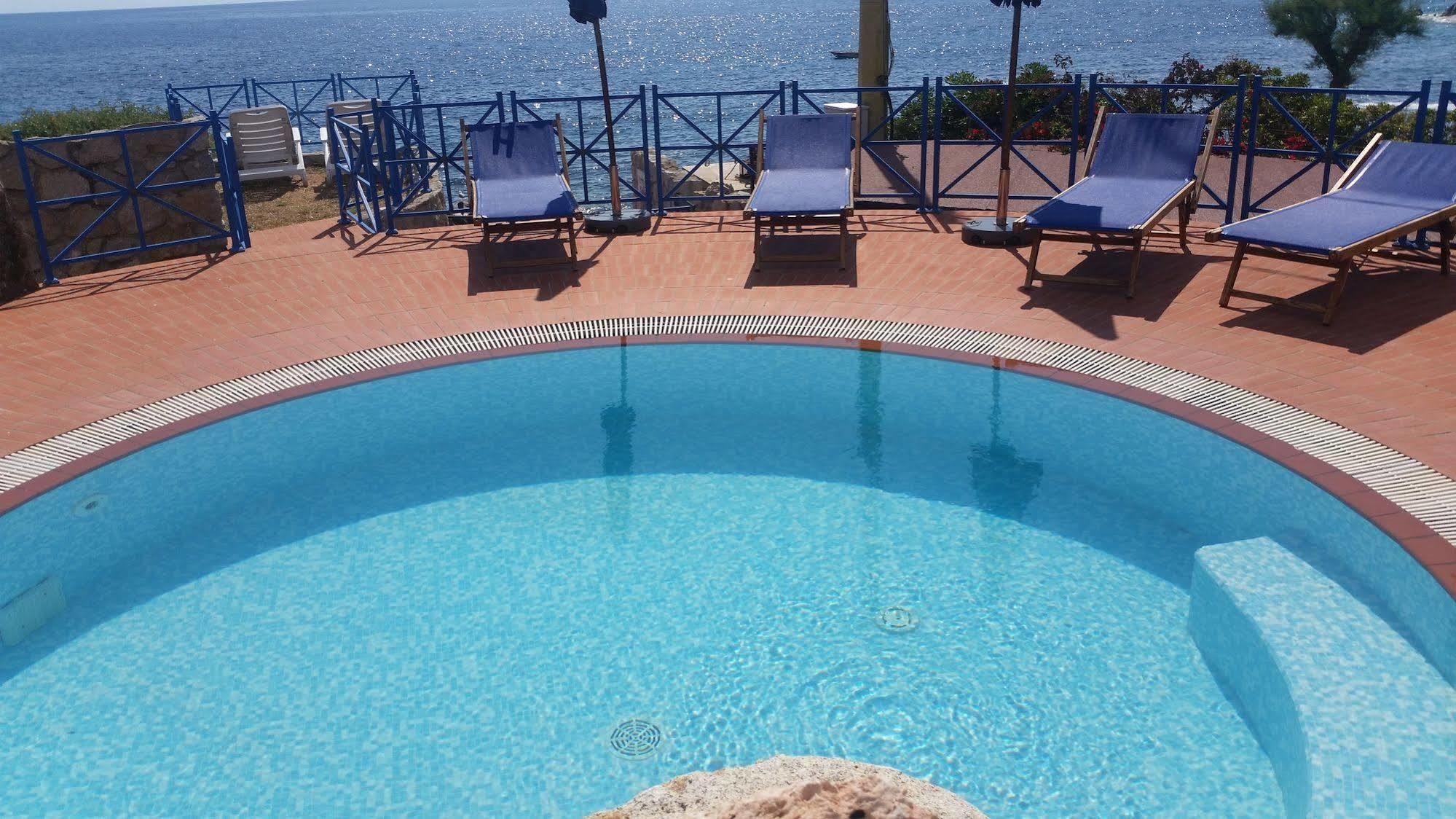 Hotel Il Perseo Chiessi Exteriör bild